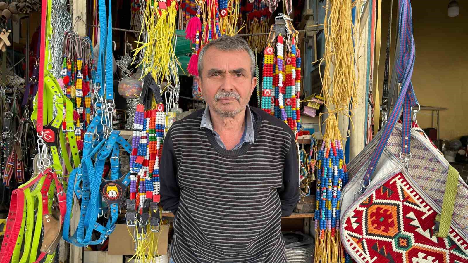 osmaniyede 48 yillik sarac ustasi meslegini kopek tasmasiyla yasatiyor 0 2gRteP4U