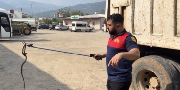 osmaniyede-kacak-yolcu-yilan-ucuncu-aracta-yakalandi-dqyt94nz.jpg