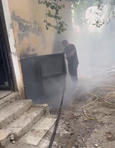 osmaniyede kiler yangininda kedi ve yavrulari kurtarildi 1 MIFtp1cn