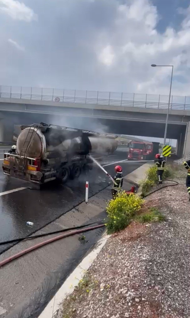Osmaniye’de mazot yüklü tanker alev aldı 6 osmaniyede mazot yuklu tanker alev aldi 2 qDznAGMH