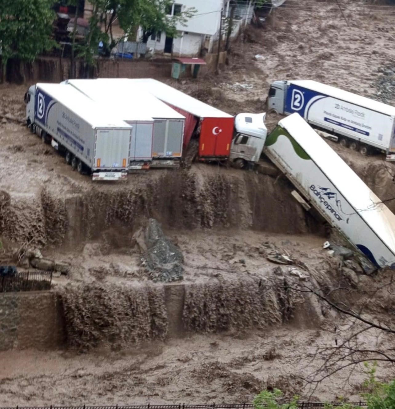 osmaniyedeki heyelanda 6 tir zarar gordu 5 SwQtuPJR