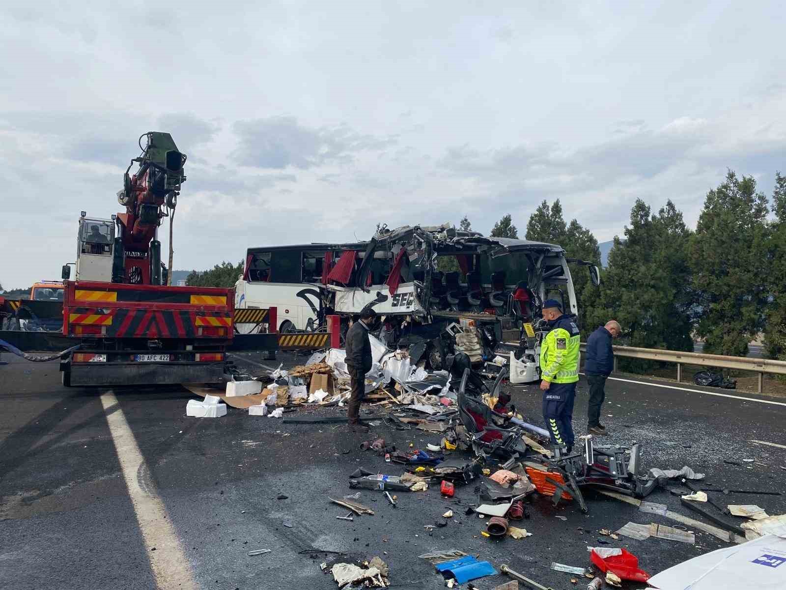 osmaniyedeki otobus kazasinda agir yaralanan aysegul bayrak 60 gunluk yasam savasini kaybetti 2 ympyRNm1