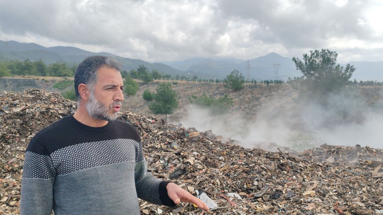 osmaniyeden hataya tasinan ve icten ice yanan coplere vatandaslar cozum bekliyor 1 dcwddY9w