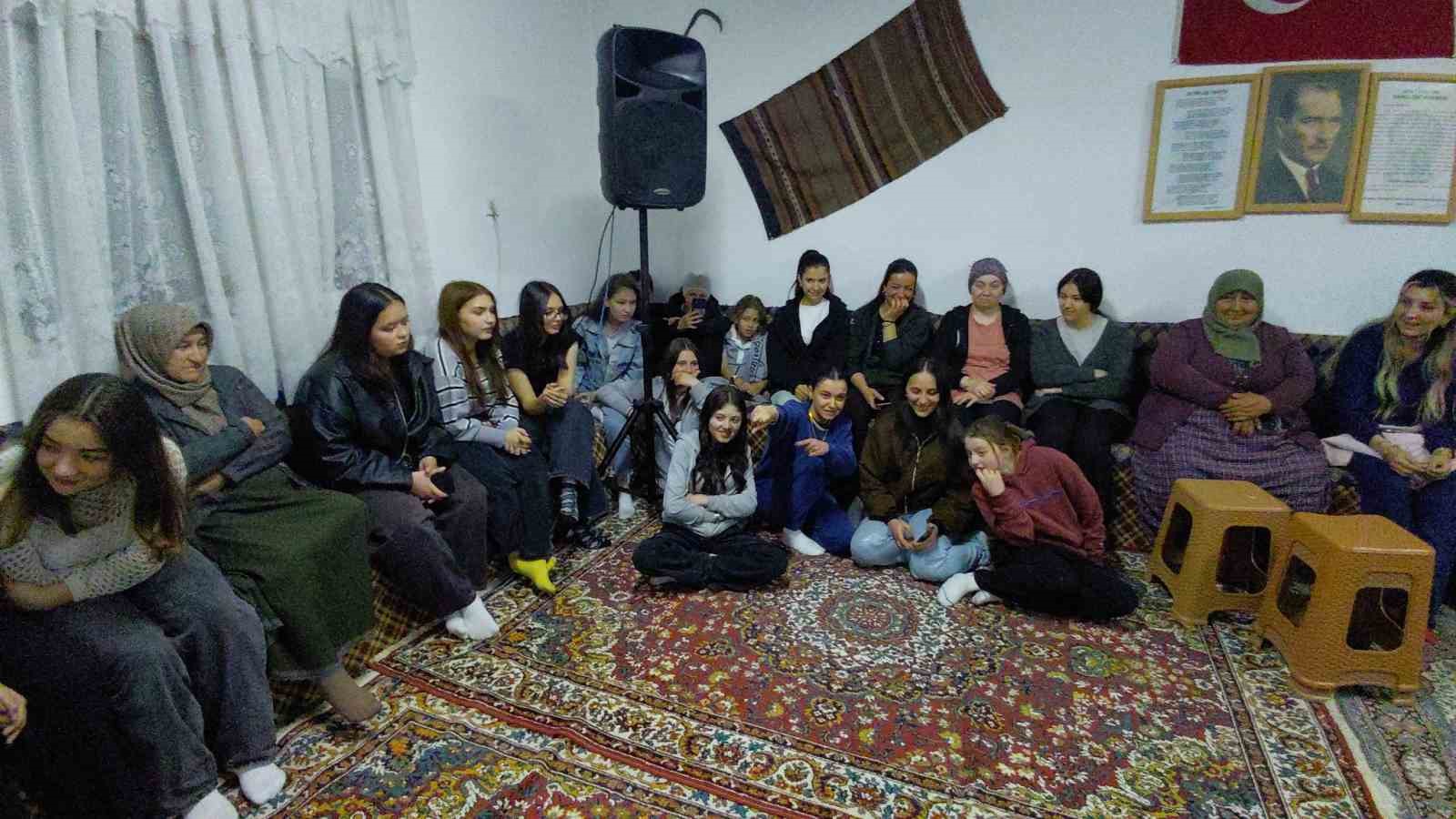Osmanlı döneminden kalma geleneksel oyunlar yüzleri güldürdü 6 osmanli doneminden kalma geleneksel oyunlar yuzleri guldurdu 2 mVGeDmVY