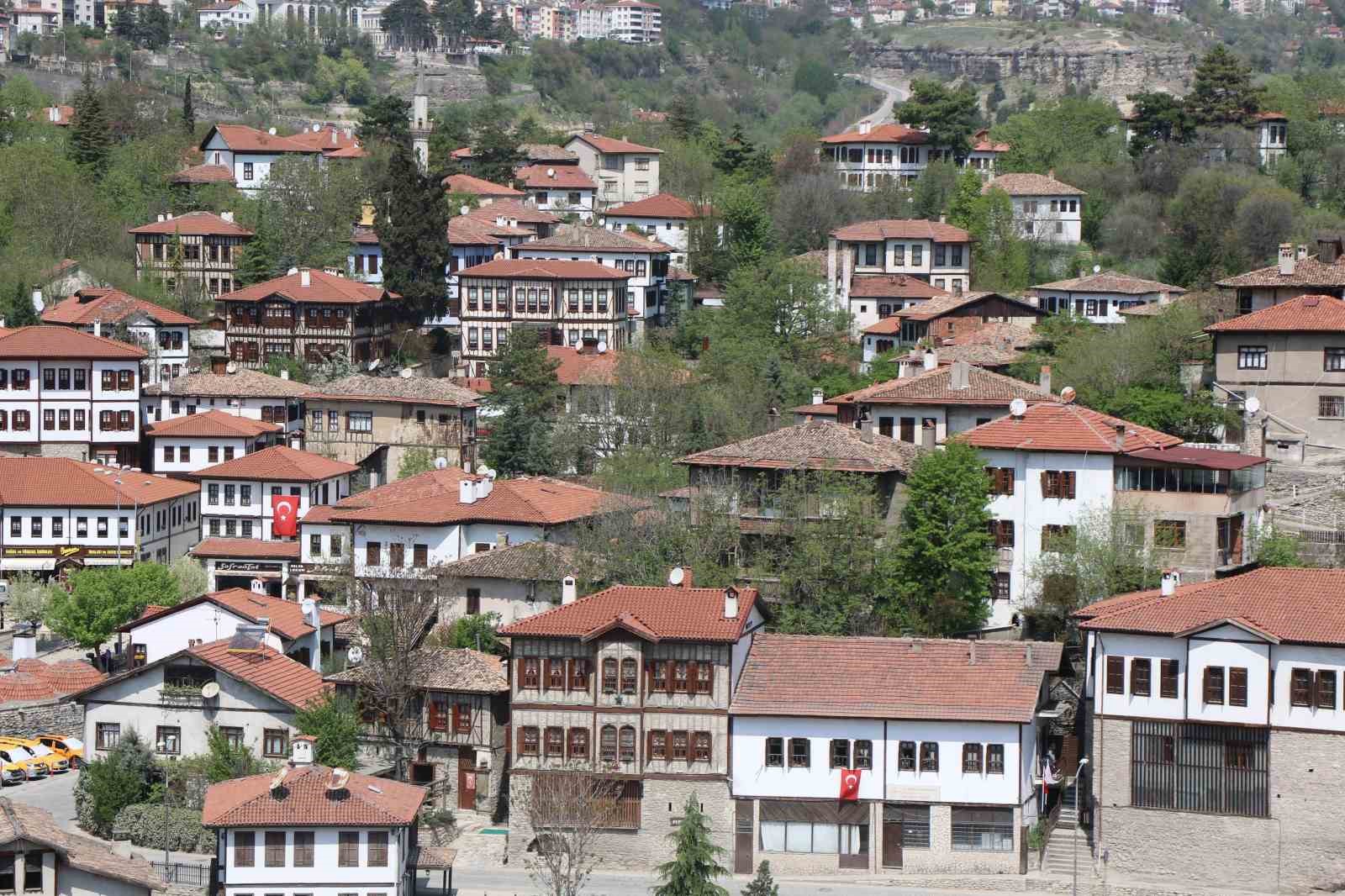 Osmanlı kenti Safranbolu’da Kurban Bayramı hazırlıkları tamamlandı 10 osmanli kenti safranboluda kurban bayrami hazirliklari tamamlandi 6 4EU2JNEp
