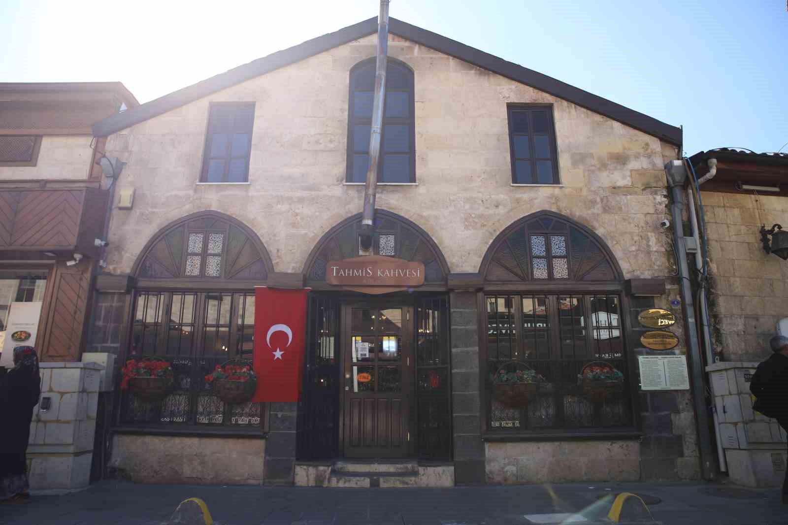 Osmanlı’dan günümüze bakır cezvelerde hazırlanan menengiç kahvesi lezzetiyle dikkat çekiyor 9 osmanlidan gunumuze bakir cezvelerde hazirlanan menengic kahvesi lezzetiyle dikkat cekiyor 5 2UggL9lL