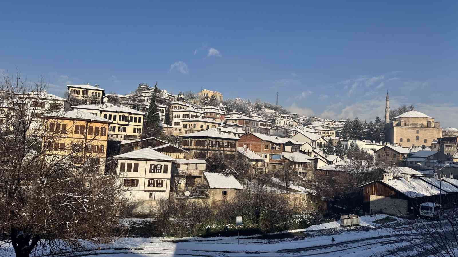 osmanlinin parmak izi safranbolu kar manzaralariyla mest etti 14