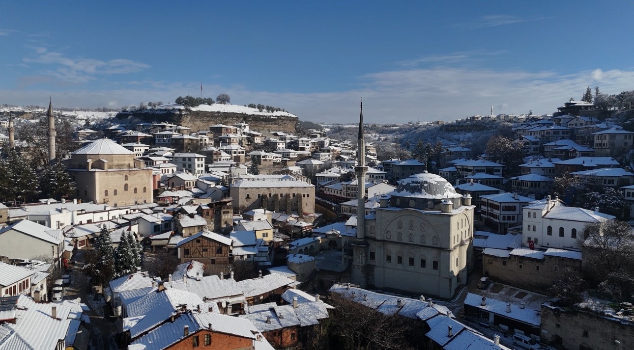 osmanlinin parmak izi safranbolu kar manzaralariyla mest etti 17 Un4MIYtt