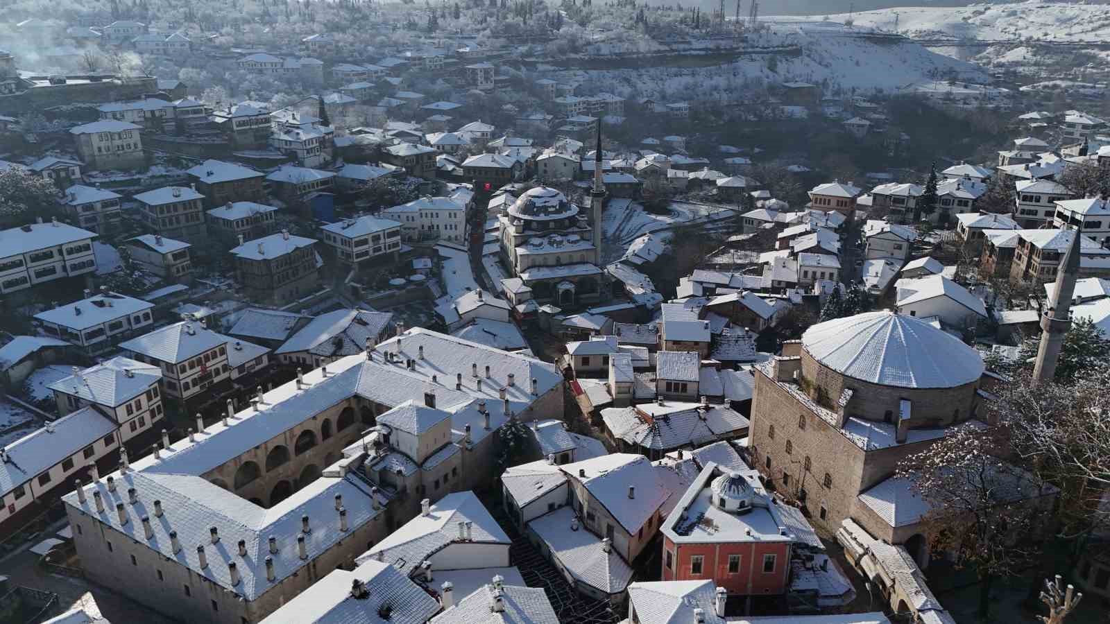 osmanlinin parmak izi safranbolu kar manzaralariyla mest etti 20