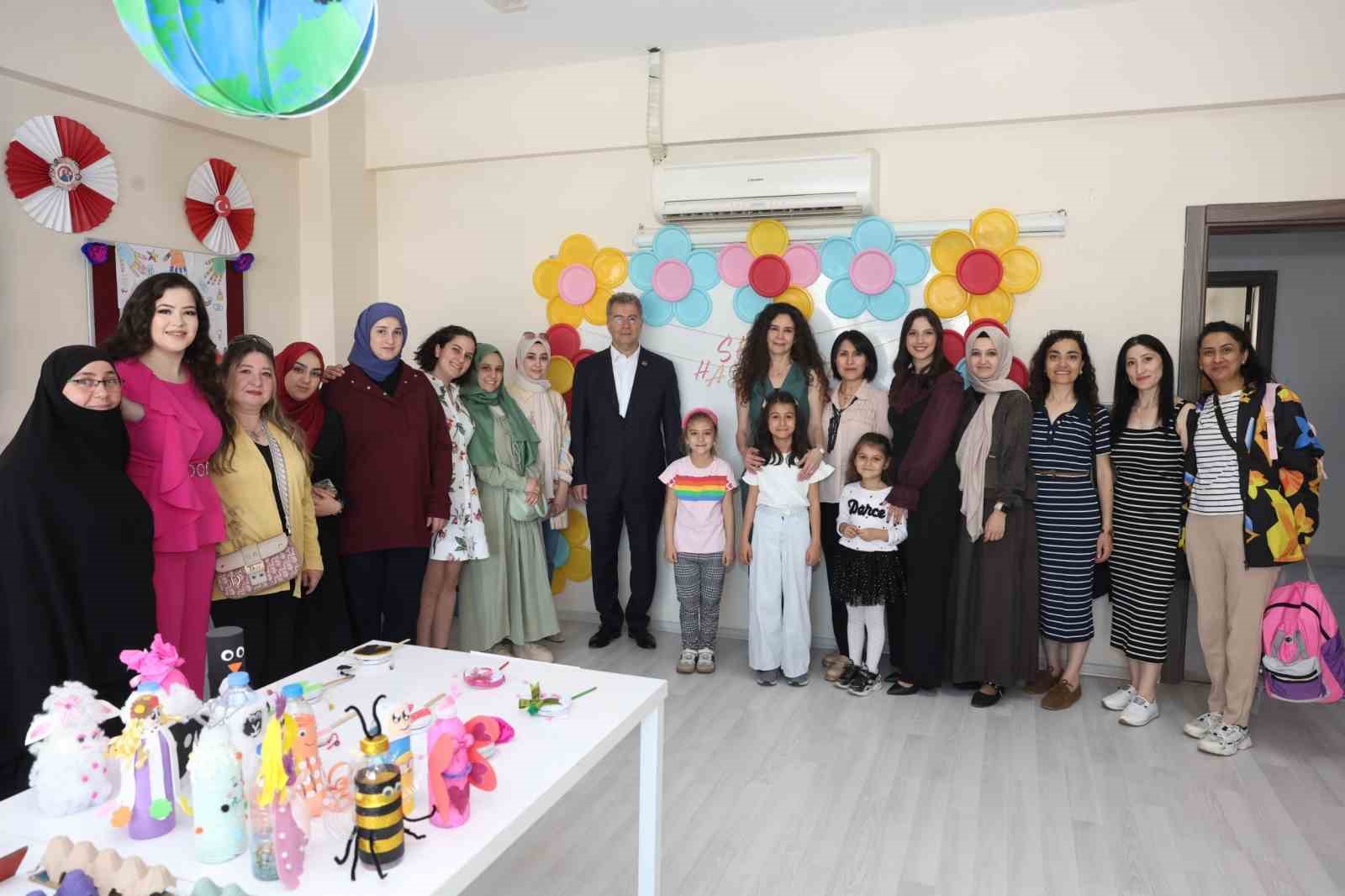 osmek kursiyerlerinin eserleri hudavendigarda sergilendi 6 QtT7ShKM