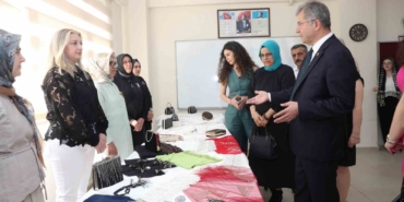 osmek-kursiyerlerinin-eserleri-hudavendigarda-sergilendi-ktYKIhRk.jpg