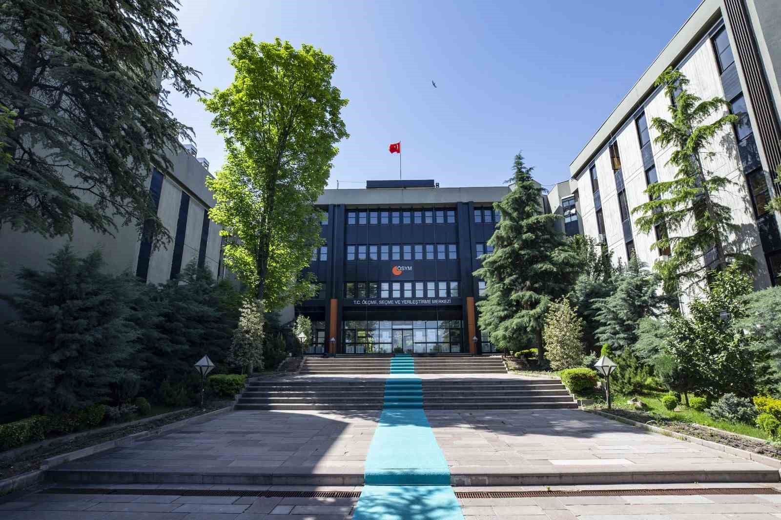 osym 2025 yilinda 8 milyondan fazla adaya sinav hizmeti verdi 3 ZrTHVrnK