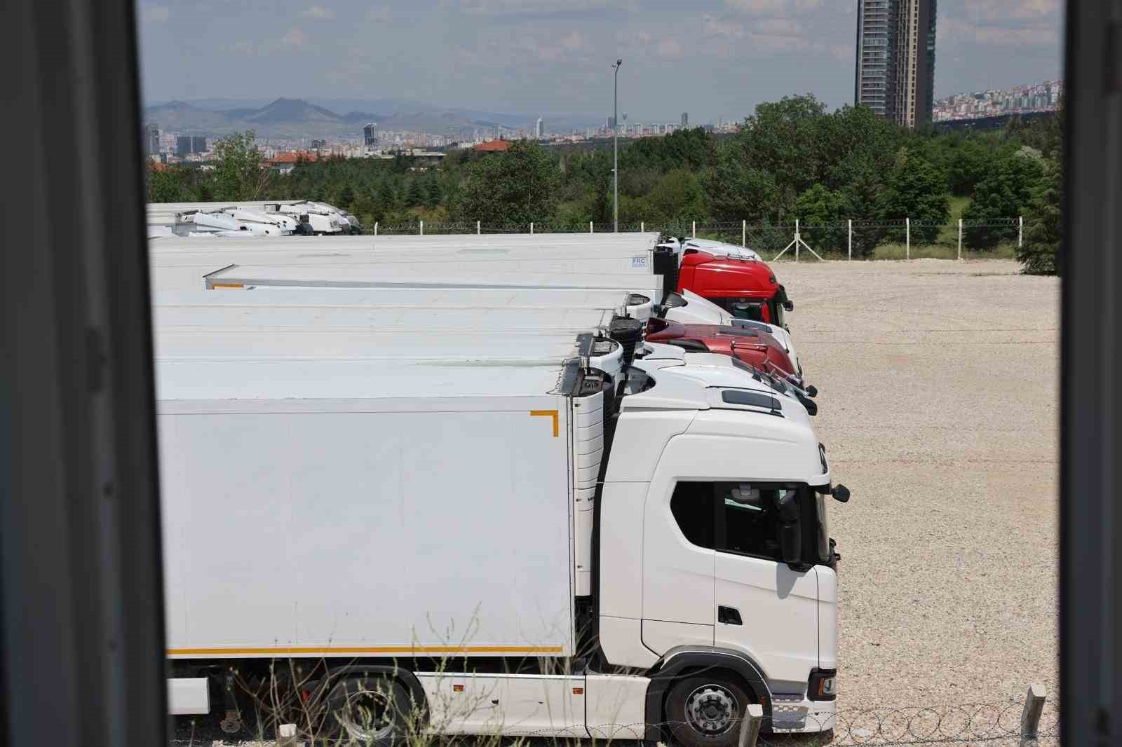 osym baskani ersoy adaylarin sinav gununden once muhakkak sinav merkezlerini kontrol etmelerini tavsiye ediyorum