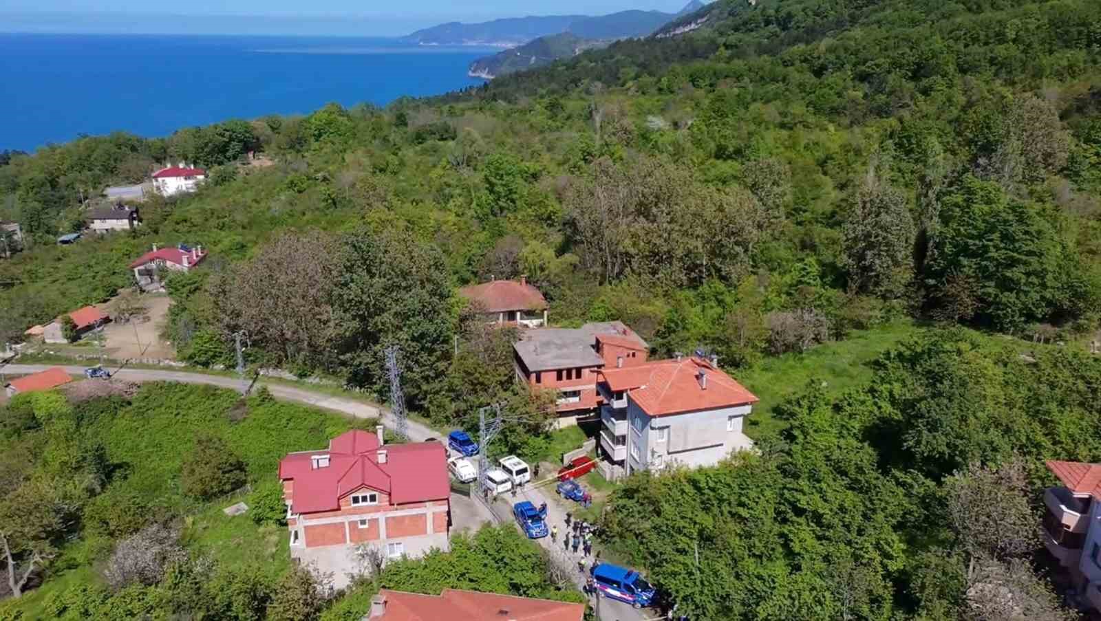 Ot biçerken dere yatağına düşen muhtar hayatını kaybetti 6 ot bicerken dere yatagina dusen muhtar hayatini kaybetti 2 K3XjjgsO