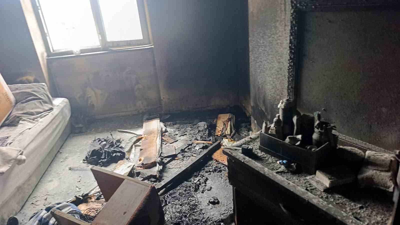 otel lojmaninda cikan yangin korkuttu 2 7v9GIL3N