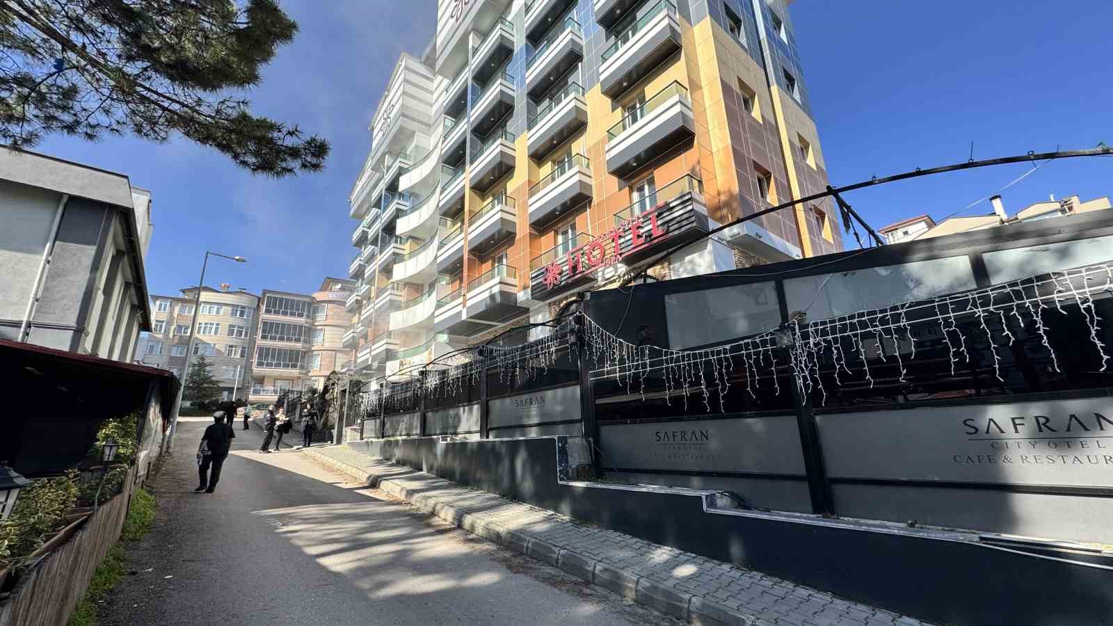 otel yangininda mahsur kalan 8 kisi kurtarildi 2 Puv4FzHb