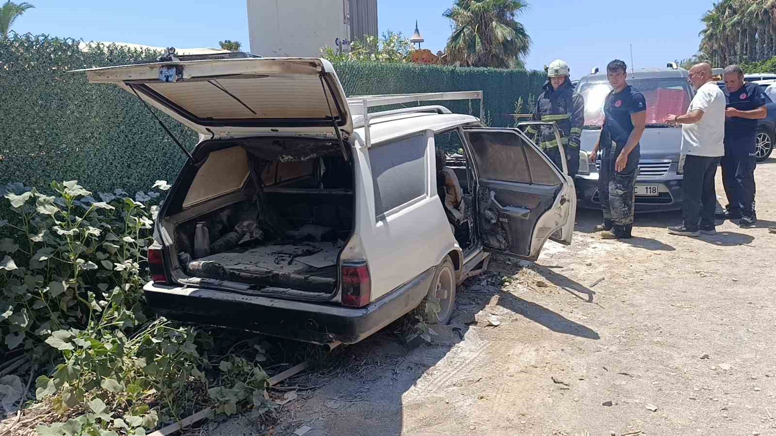 Otele ölçü almaya gitti, geri döndüğünde aracını yanmış halde buldu 7 otele olcu almaya gitti geri dondugunde aracini yanmis halde buldu 3 9pZl2fZr