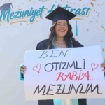 otizm-engel-tanimadi-genc-muzisyen-universiteden-mezun-oldu-CV2jxbdQ.jpg