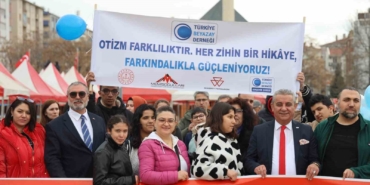 otizm-icin-cacabey-meydaninda-bulusma-bYaSaxp1.jpg