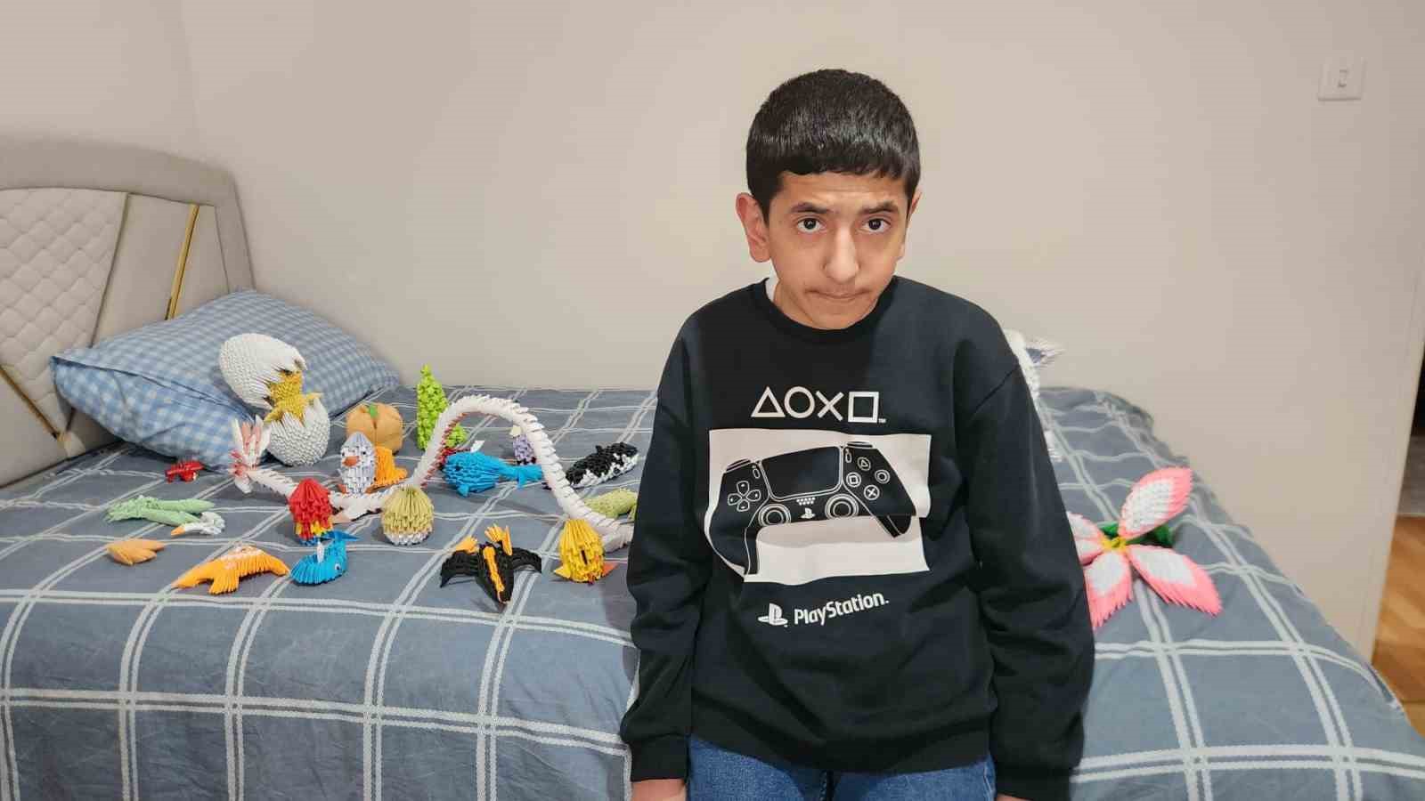 otizmli arda origamiyle hayatina yon veriyor 4 OUGmACBP