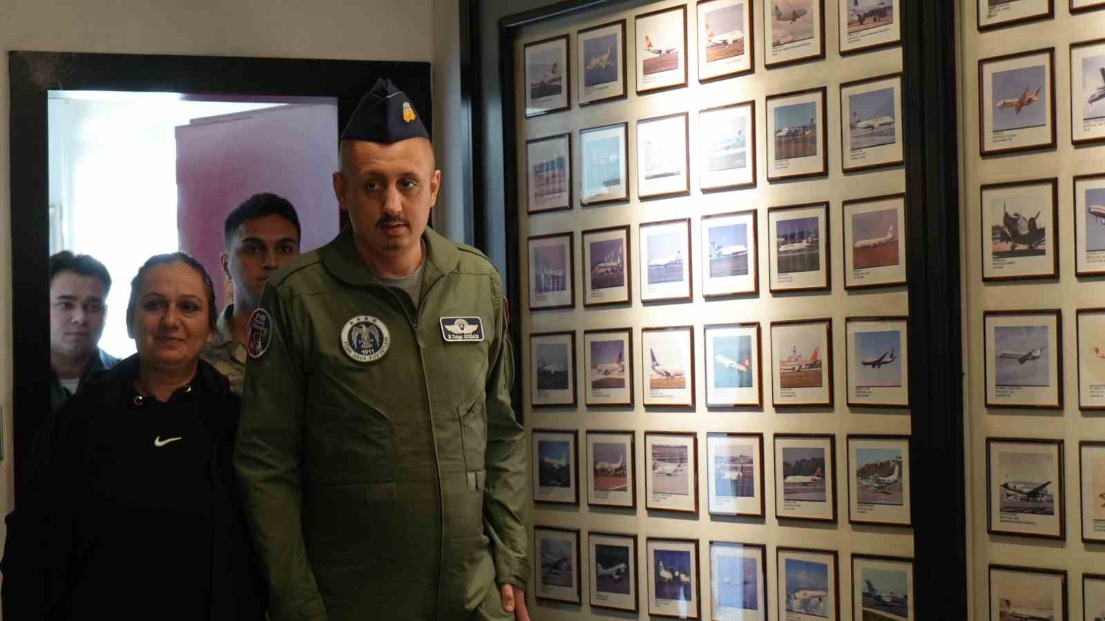 otizmli birey server tolga doganin ucak kokpitine oturma hayali gercek oldu 3 61TpYXmn