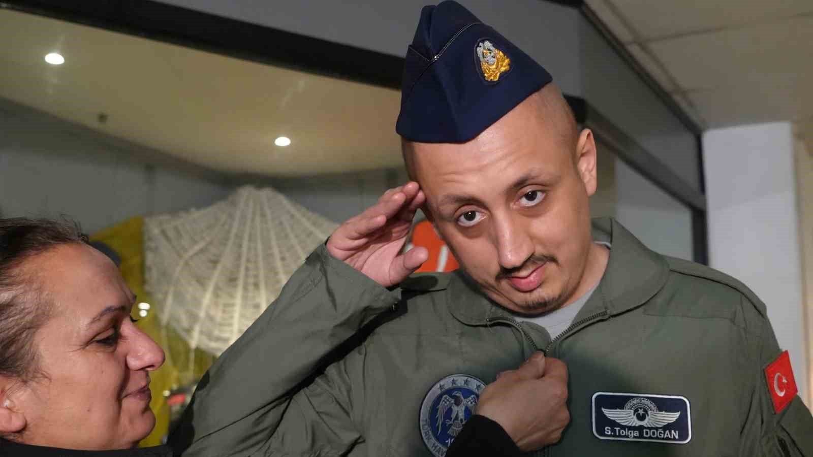 otizmli birey server tolga doganin ucak kokpitine oturma hayali gercek oldu 5 QRiBDTWP