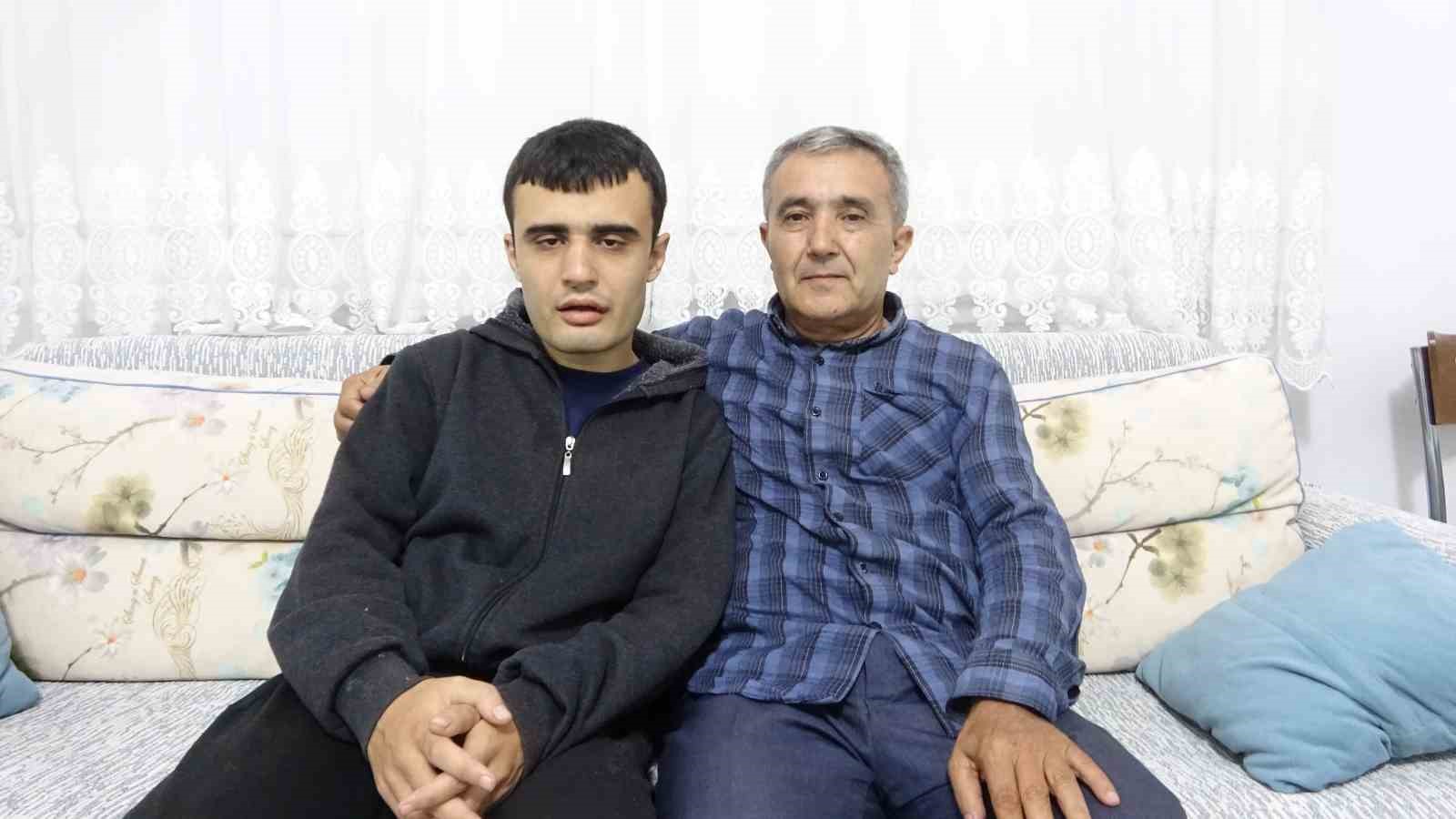 otizmli ogluyla doga gezisi sirasinda sahipli kopeklerin saldirisina ugradi 3 fsNaKwRe