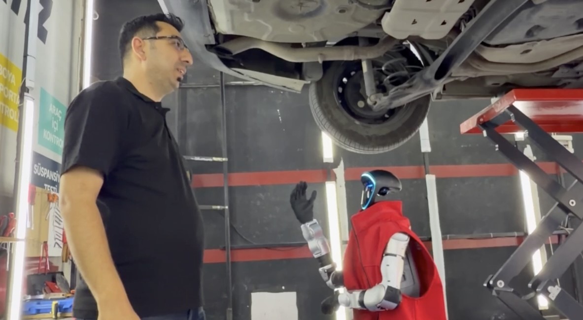 oto ekspertiz firmasinin zam isteyen robotu 1 zCGQA9E8