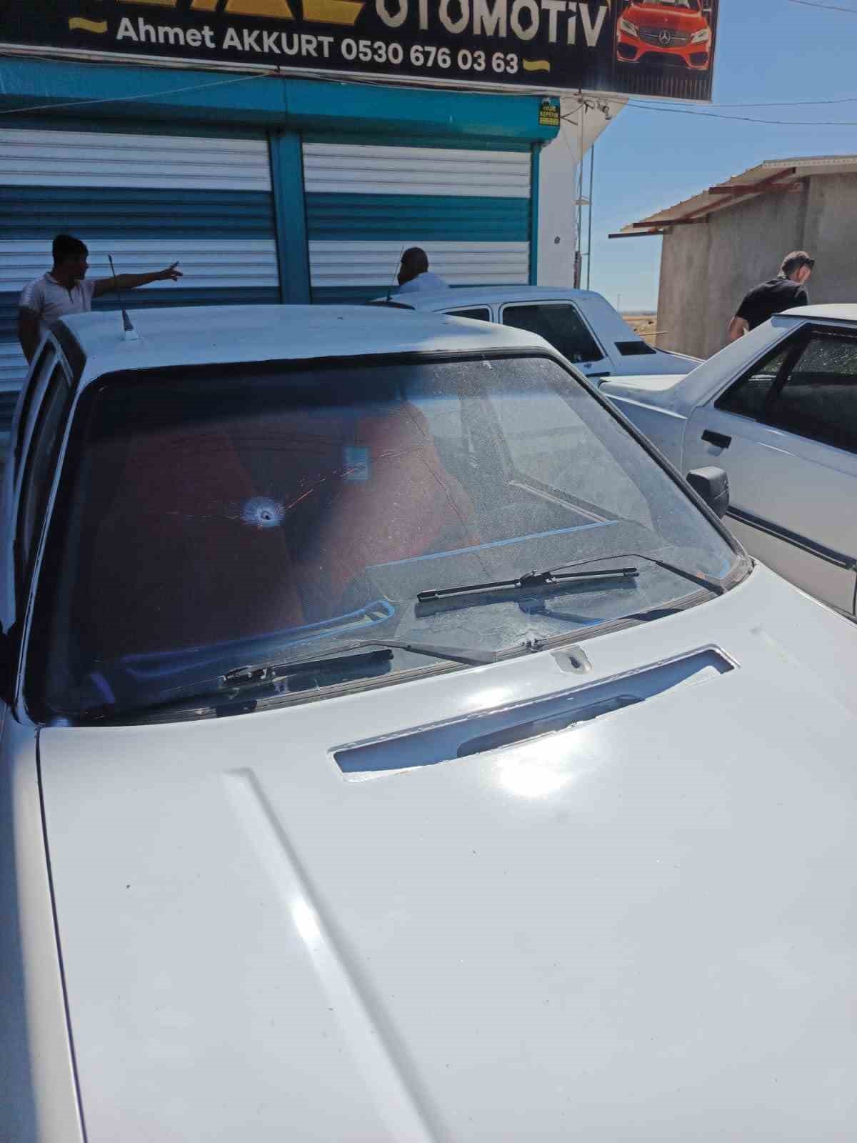 oto galeriye silahli saldiri 0 DPWbtwyG