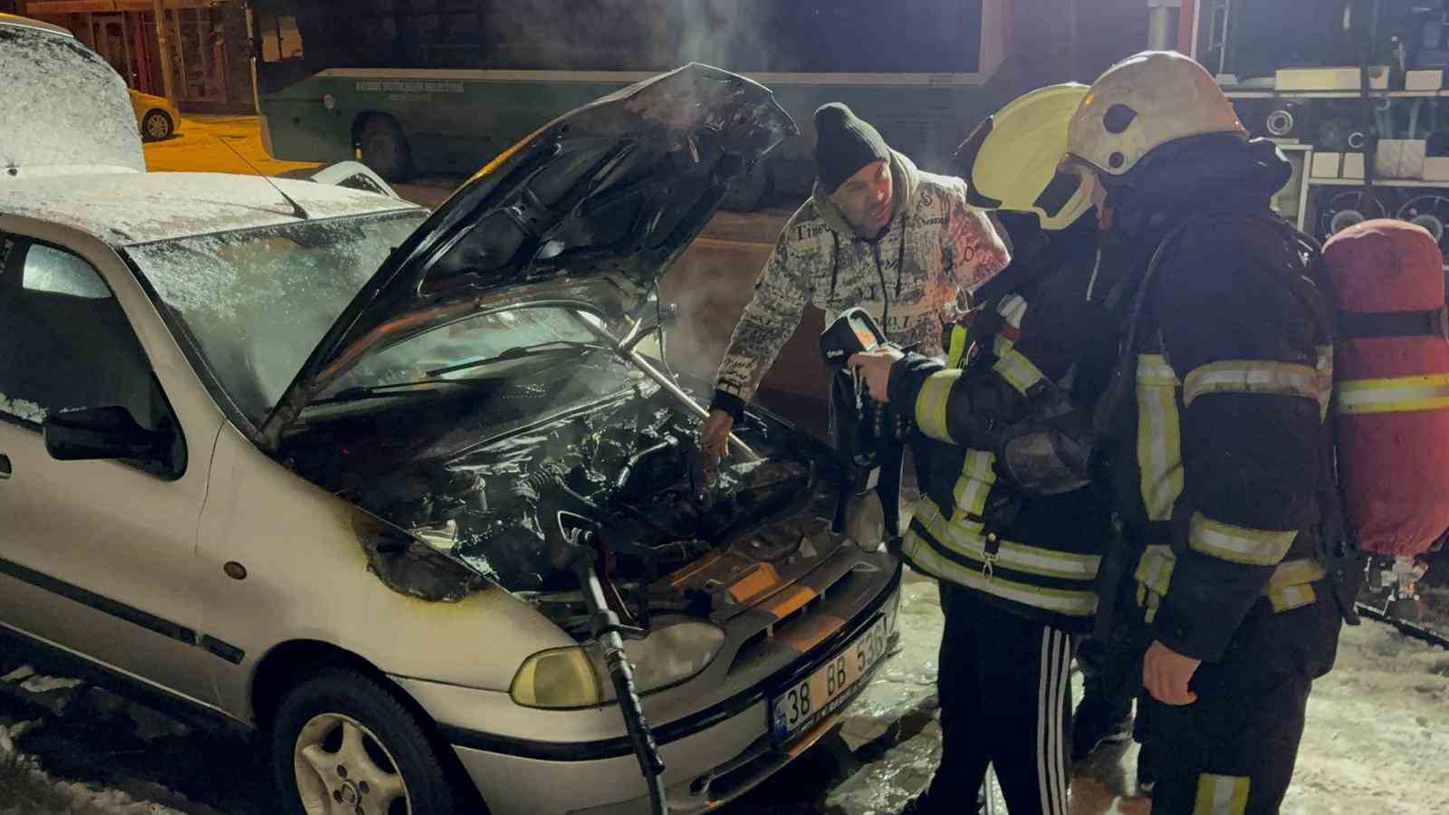 oto tamircisinden yeni cikardigi otomobili alev aldi 0 ybsIn193