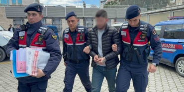 oto-tamirciye-uyusturucu-baskini-tuRFKtLk.jpg