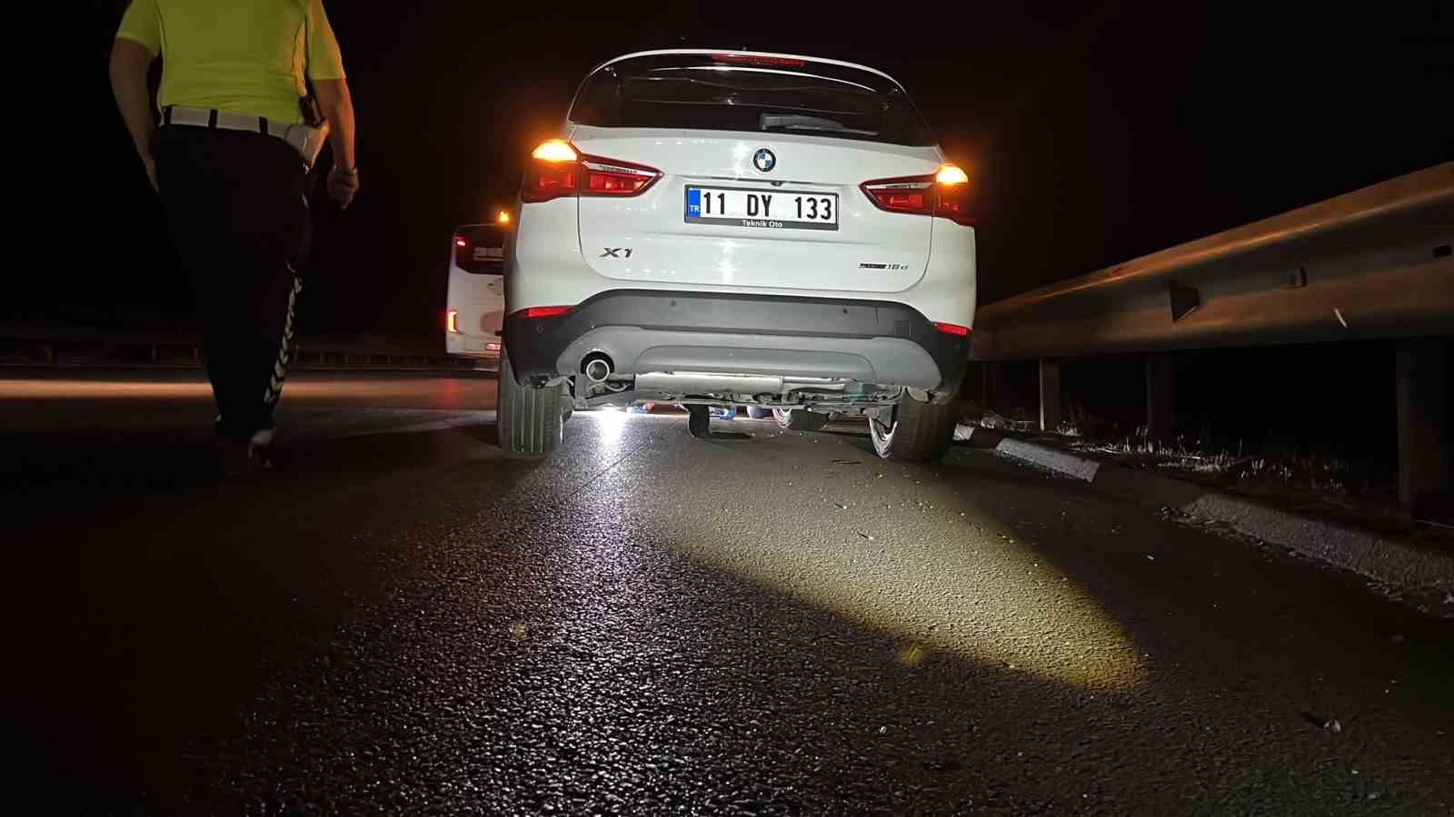 Otobanda yolun karşısına geçerken tır çarpan şahıs hayatını kaybetti 7 otobanda yolun karsisina gecerken tir carpan sahis hayatini kaybetti 3 nbmMjEEy