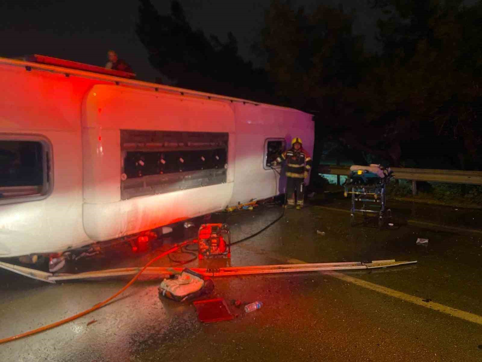 Otobüs faciasında hayatını kaybedenlerin kimliği belli oldu 6 otobus faciasinda hayatini kaybedenlerin kimligi belli oldu 2 WEw2hVmS