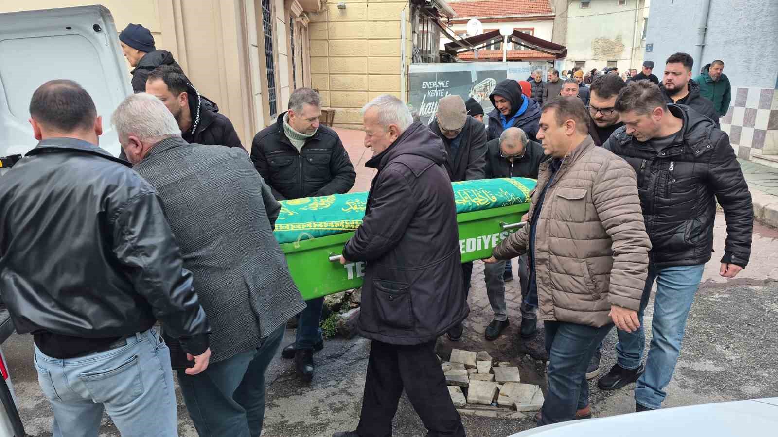 otobus kazasinda olen kadin son yolculuguna ugurlandi 1 RlNeWC5E