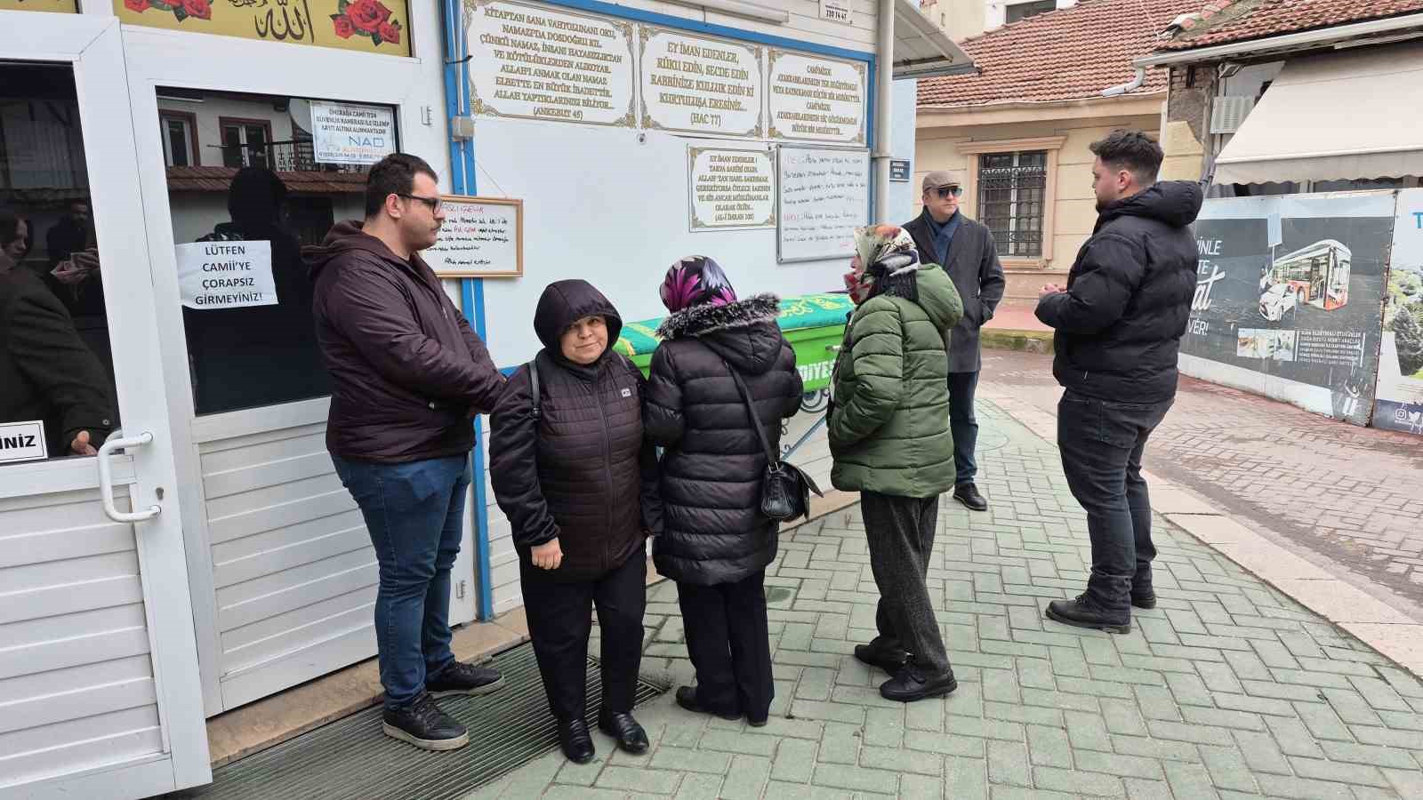otobus kazasinda olen kadin son yolculuguna ugurlandi 3 PZOWpUwh