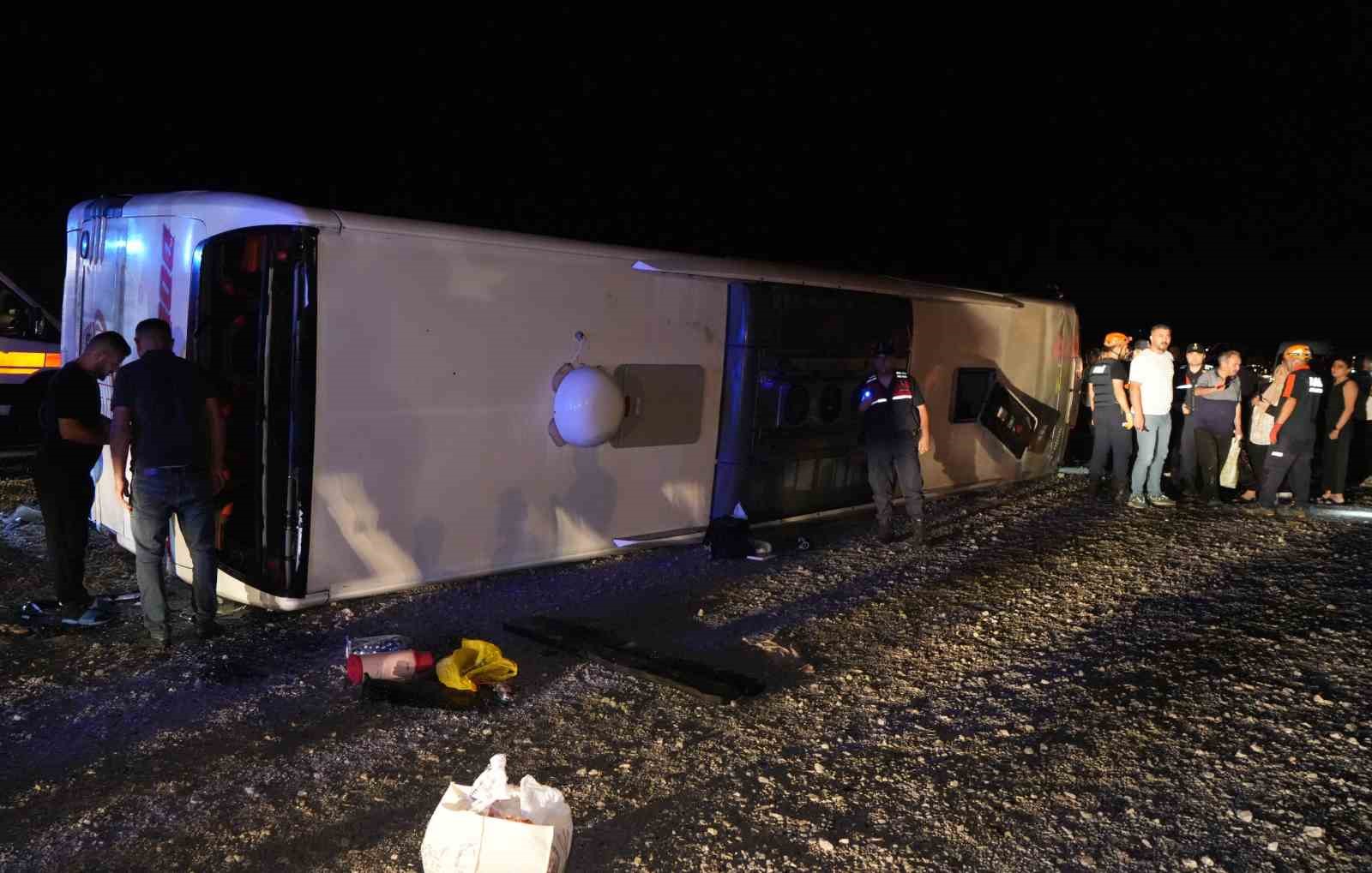Otobüs kazasında yaralı sayısı 40’a yükseldi 8 otobus kazasinda yarali sayisi 40a yukseldi 4 8e2EFQvh