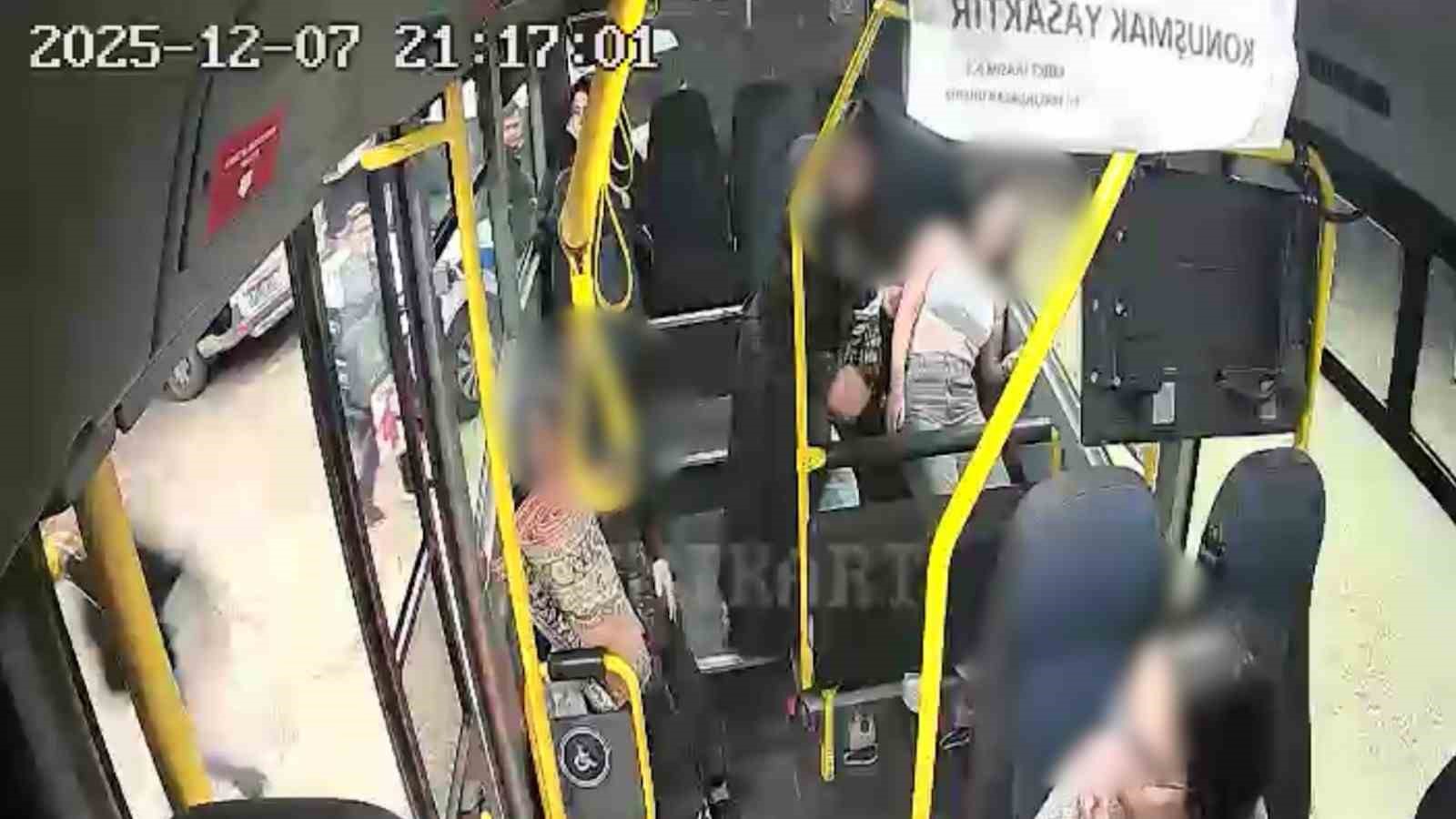 otobus soforlerinin duyarliligi arac ici kamerasina yansidi 1 PvDitQJK