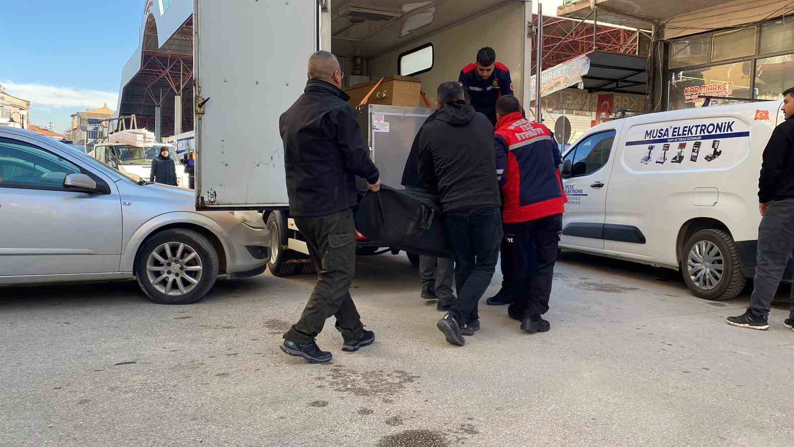 otobus soforu kaldigi otelde olu bulundu 0 MKqgND1K