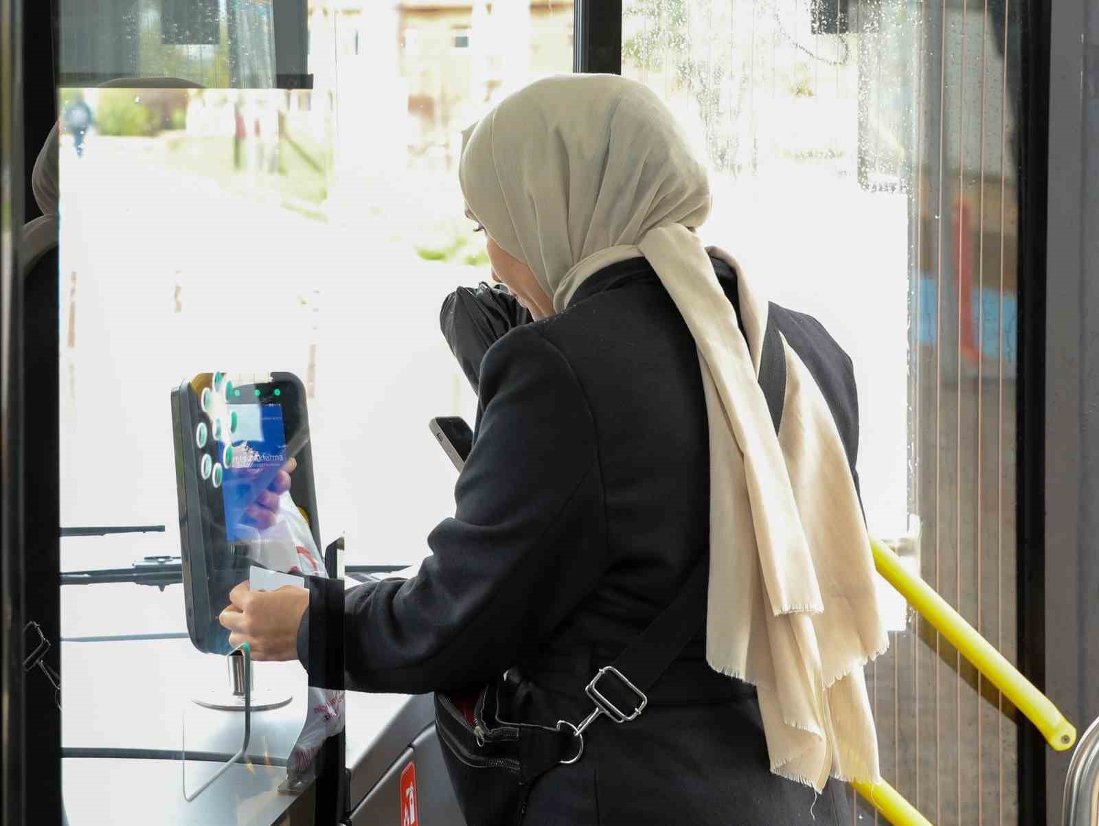 otobus ve tramvayda yogunluk artti gunluk yolcu sayisi 200 bine dayandi 1 22SMpjjK