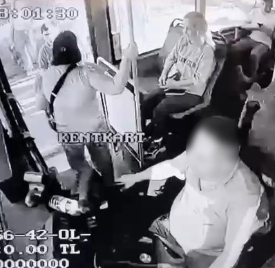otobuste ucretsiz ulasim kartinda sorun yasayan gazi esi rencide edildigi gerekcesiyle suc duyurusunda bulundu EzaLQVve