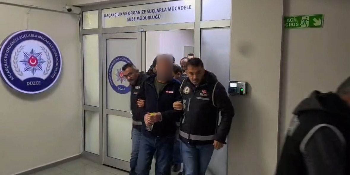 otobusten 46 bin silah parcasi cikmisti 6 supheli adliyeye sevk edildi 3 wgkcmSEa