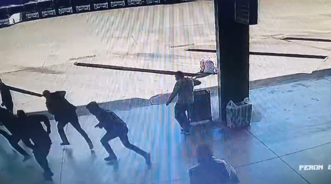 otogarda yasanan dehset kamerada 2