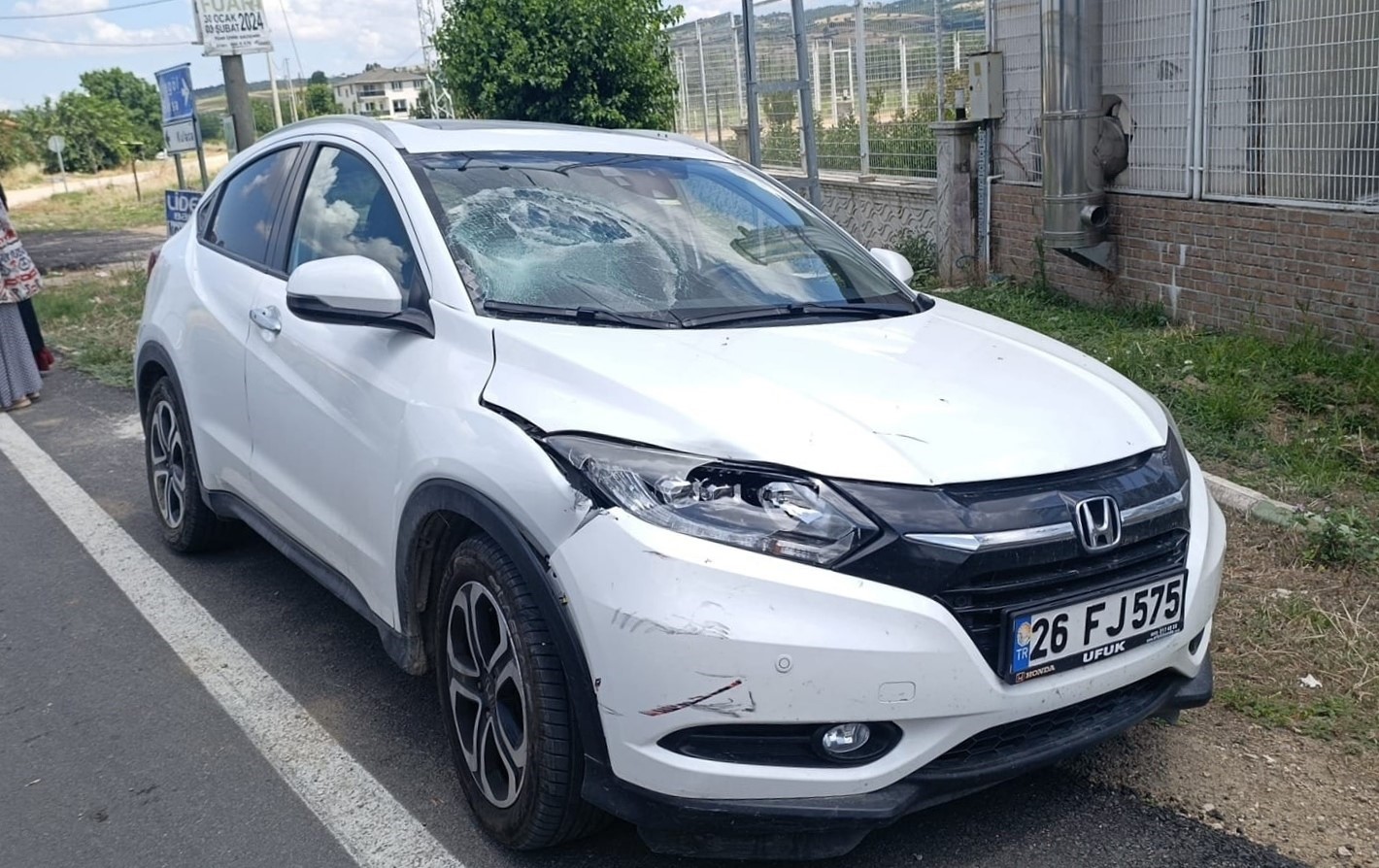 otomobil ile carpisan bisiklet surucusu hastaneye kaldirildi 0 E3pU7Bkc