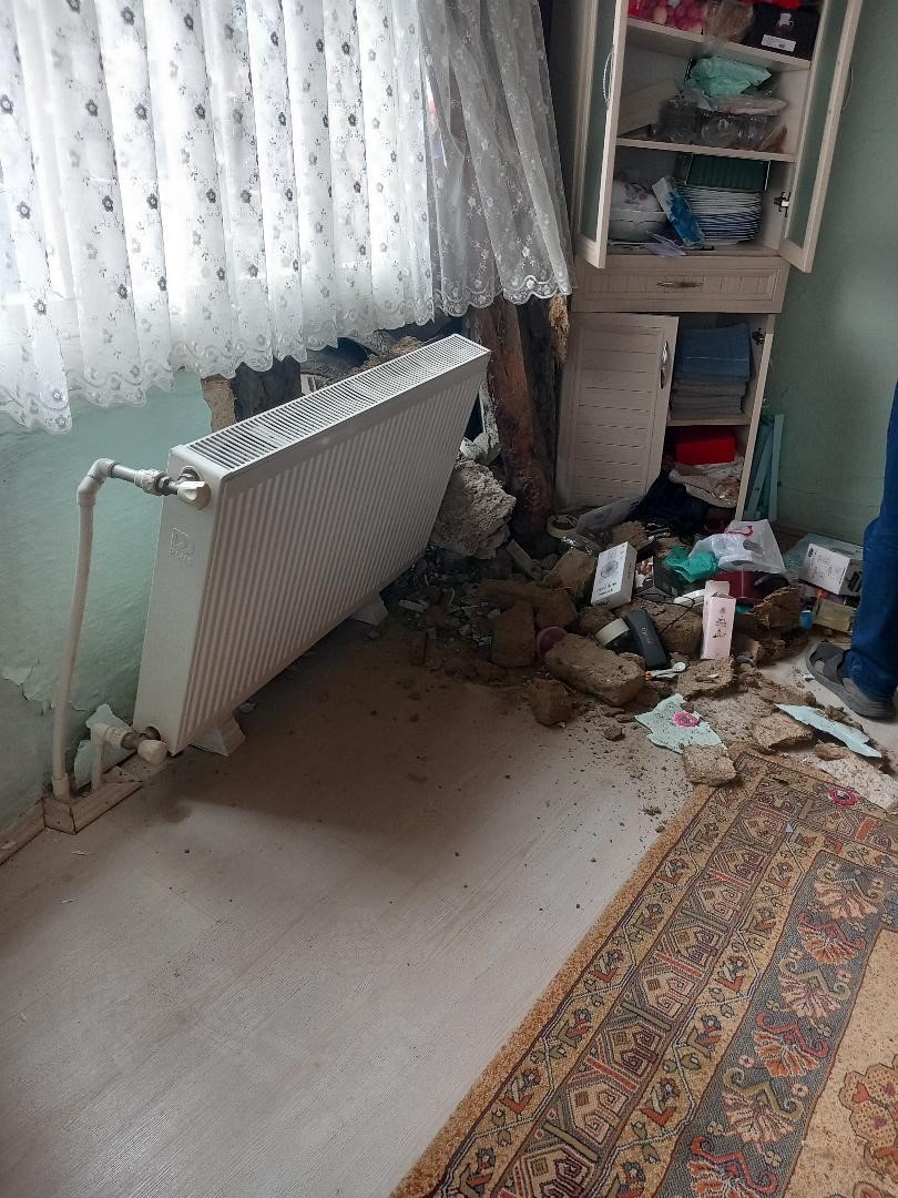 otomobil ile carpisan cip eve girdi 5 9yW19ttZ