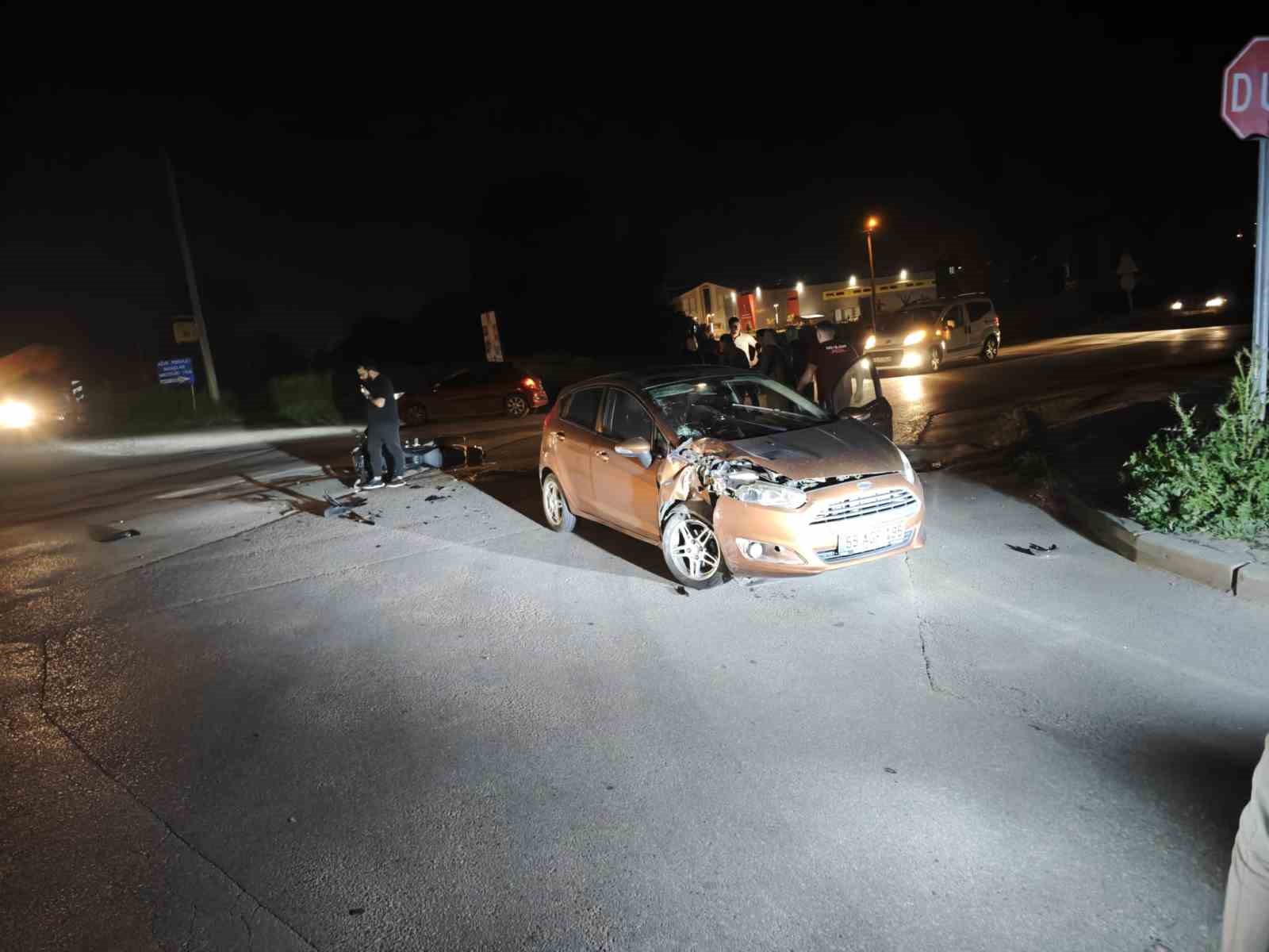 otomobil ile carpisan motosiklet surucusu agir yaralandi kaza ani kamerada 3 k8KV1k4i