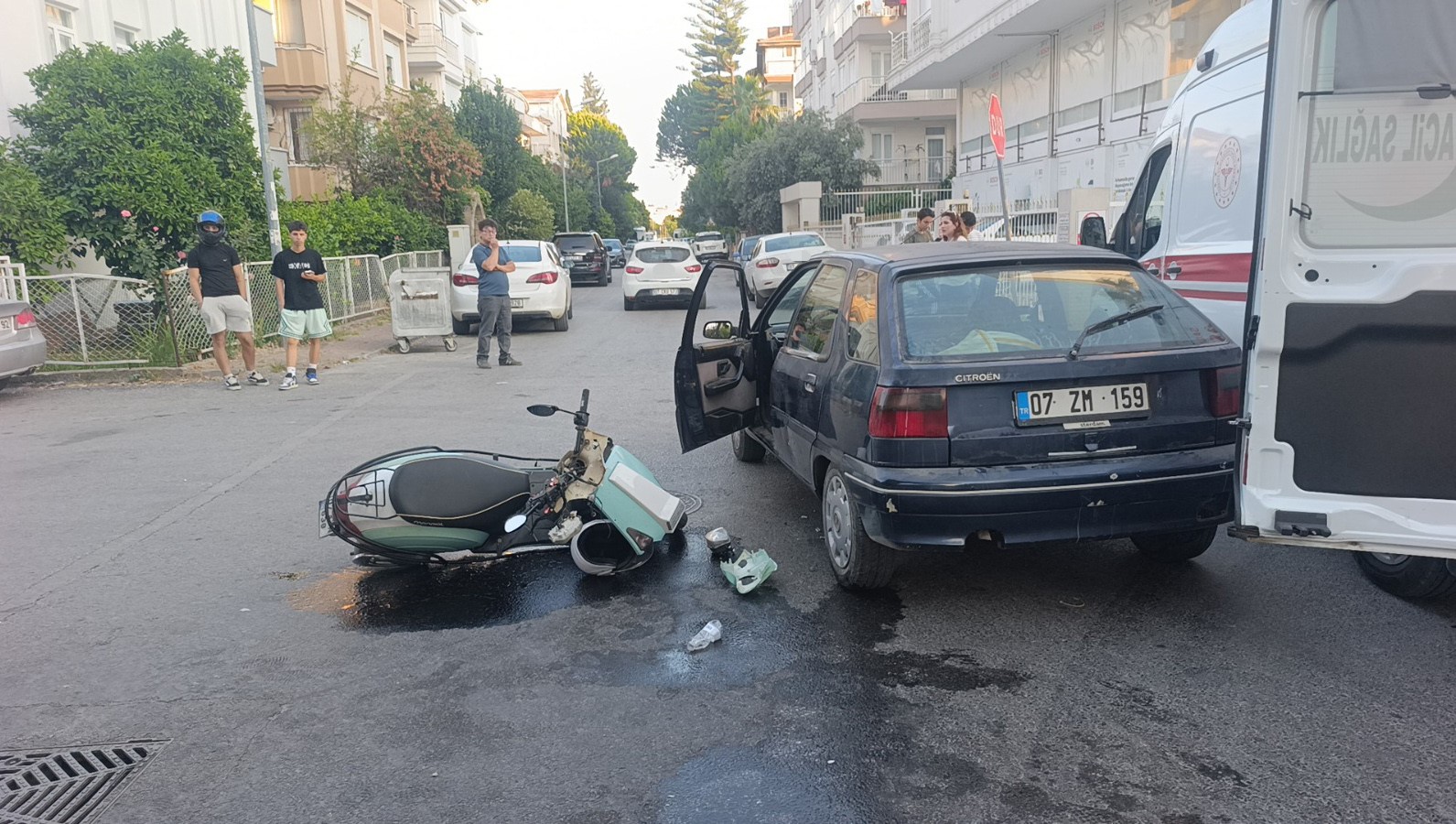 otomobil ile carpisan motosikletin surucusu yaralandi 3 2Jjj5AeH