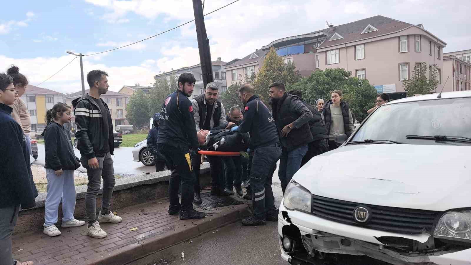 otomobil ile carpisan motosikletli yaralandi 2 hw8XpTSU