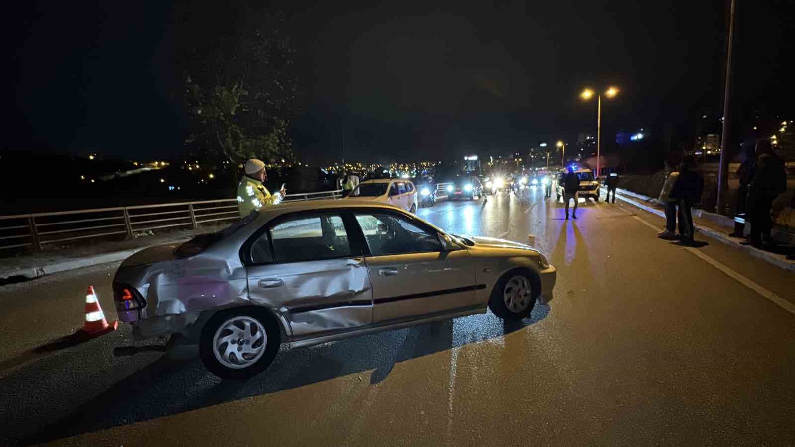 otomobil ile hafif ticari arac carpisti 3 yarali 1 OnU8wS28