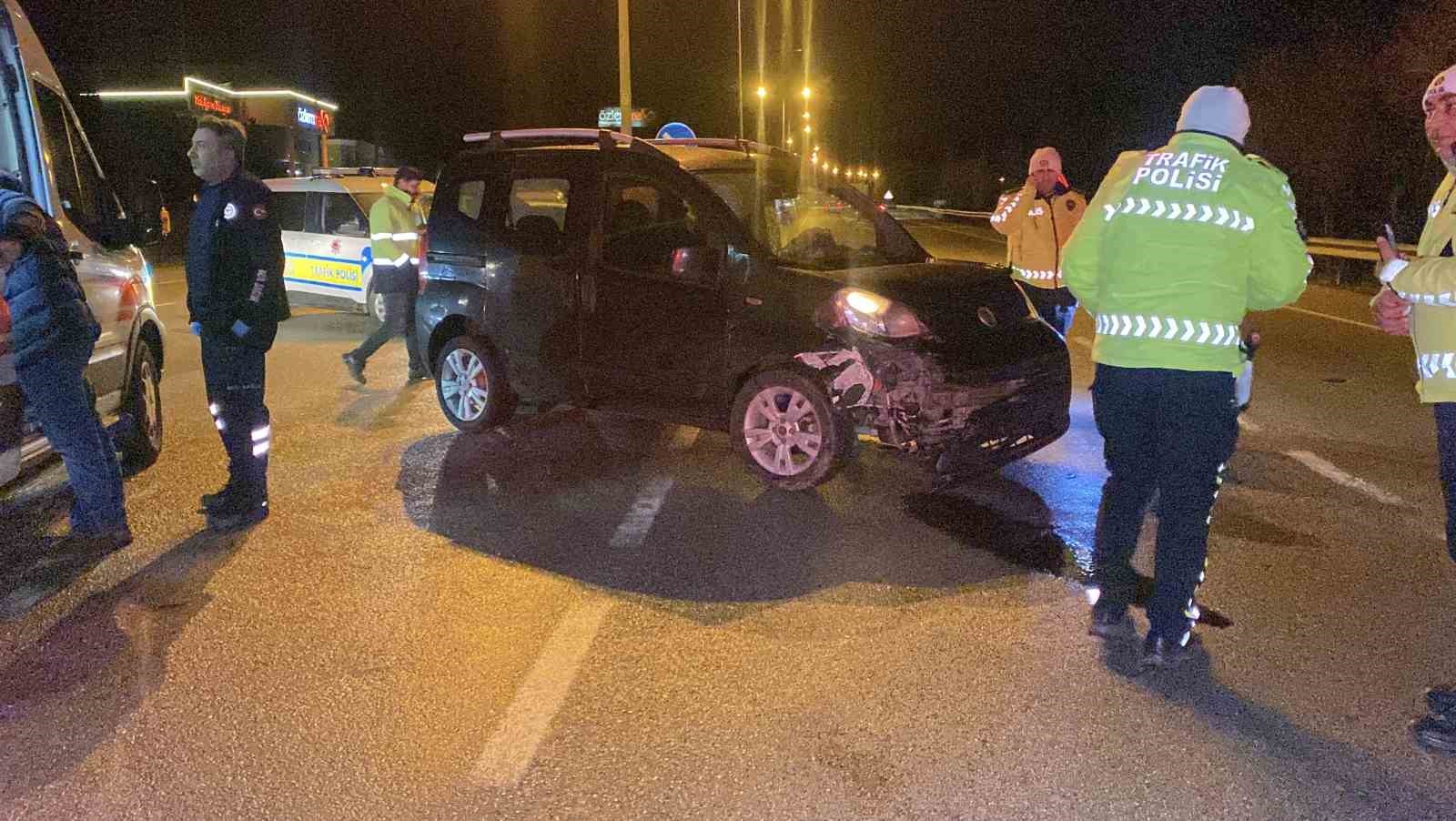 otomobil ile hafif ticari arac carpisti 5 yarali 1 6jVCWlYV
