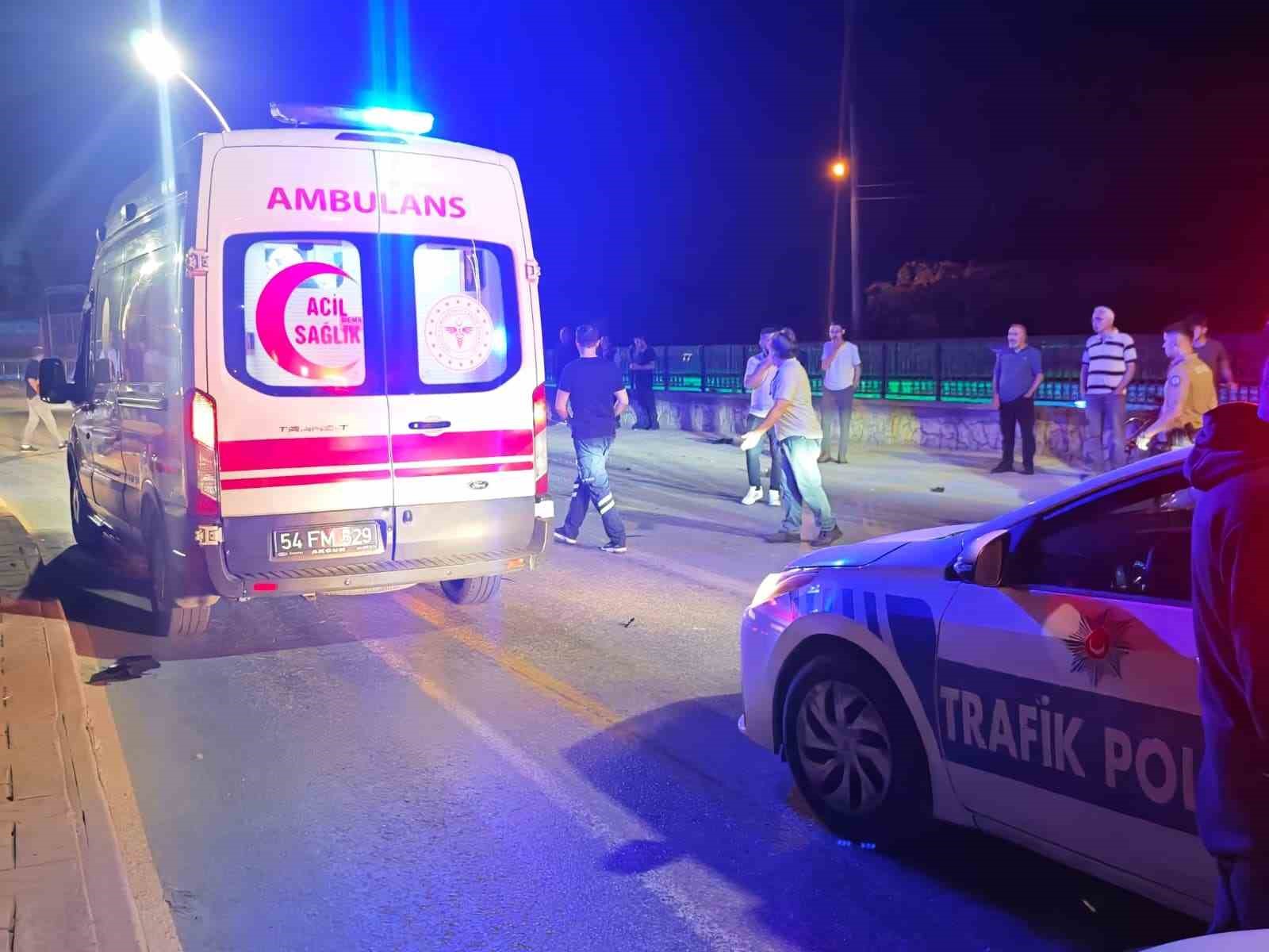 Otomobil ile kafa kafaya çarpışan motosiklet sürücüsü yaralandı 7 otomobil ile kafa kafaya carpisan motosiklet surucusu yaralandi 3 sUC1Ngsl